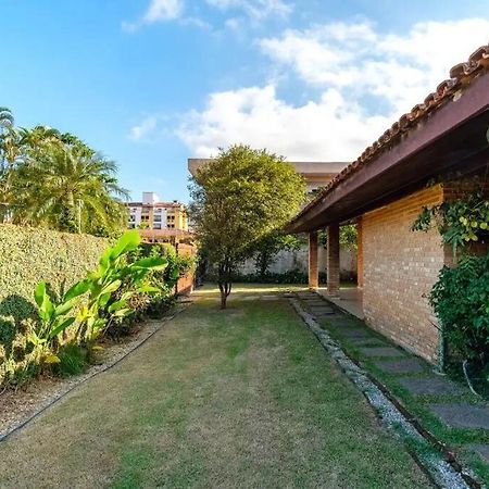Bh4 - Bh4: Casa Com Piscina Ao Lado Da Praia Grande Ubatuba Kültér fotó