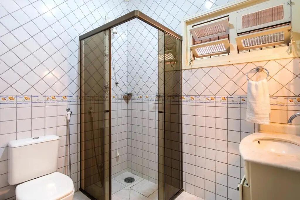 Bh4 - Bh4: Casa Com Piscina Ao Lado Da Praia Grande Ubatuba Kültér fotó