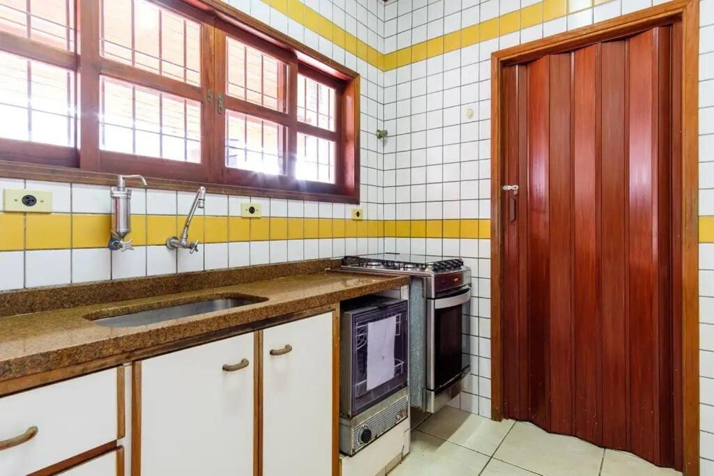 Bh4 - Bh4: Casa Com Piscina Ao Lado Da Praia Grande Ubatuba Kültér fotó