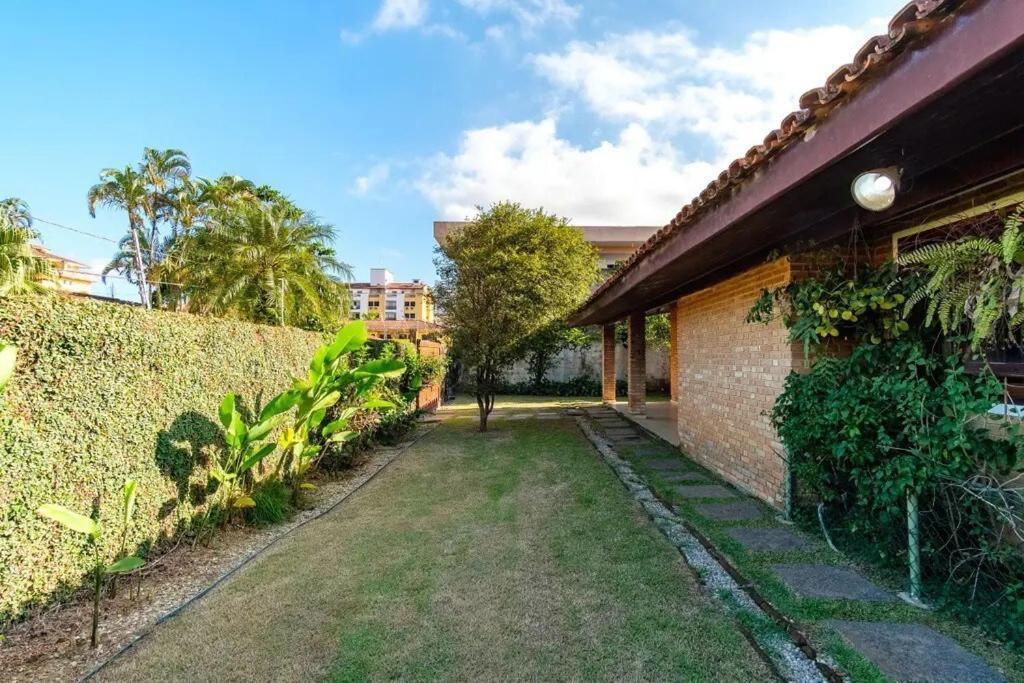 Bh4 - Bh4: Casa Com Piscina Ao Lado Da Praia Grande Ubatuba Kültér fotó